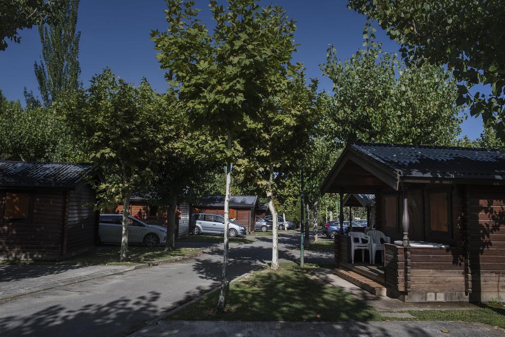 Camping & Bungalows Ligueerre De Cinca Ligüerre de Cinca Exterior foto